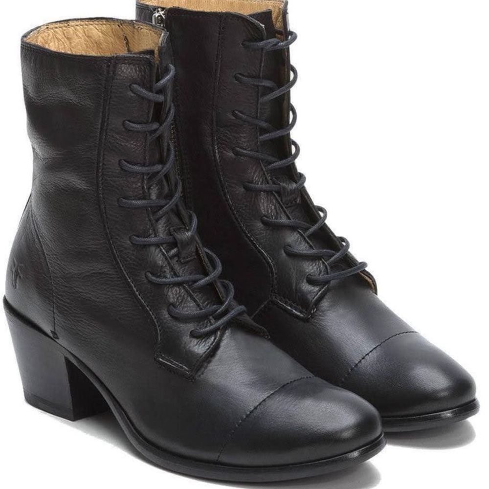 FRYE Courtney boots